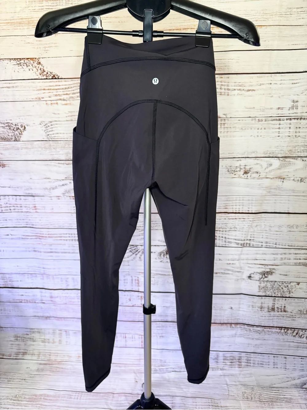 Lululemon 6 Black Active Leggings Women